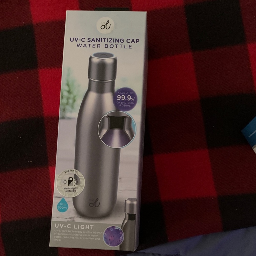 Olive UV-C Sanitizing Silver Water Bottle
